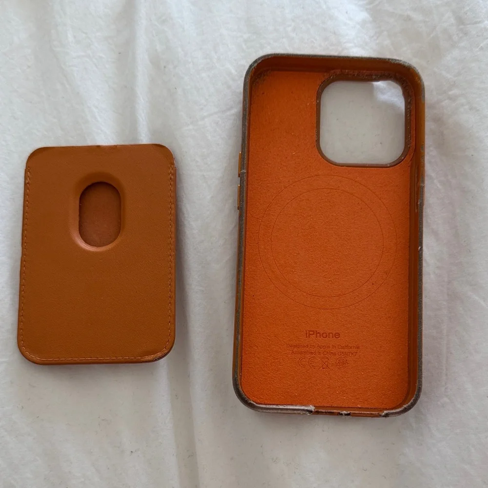 iPhone 13 Pro Apple Leather iPhone Case and Wallet - Orange